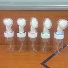 滄縣東正塑料制品廠 專業生產塑料瓶、塑料桶及注塑塑料制品